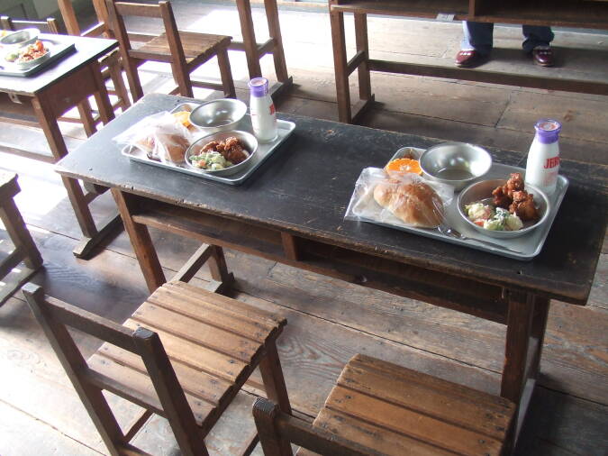 なつかしの学校給食 勝山 久世のグルメ 真庭観光web