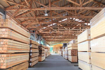原木市場、製品市場（真庭の木材業の生産流通システム）