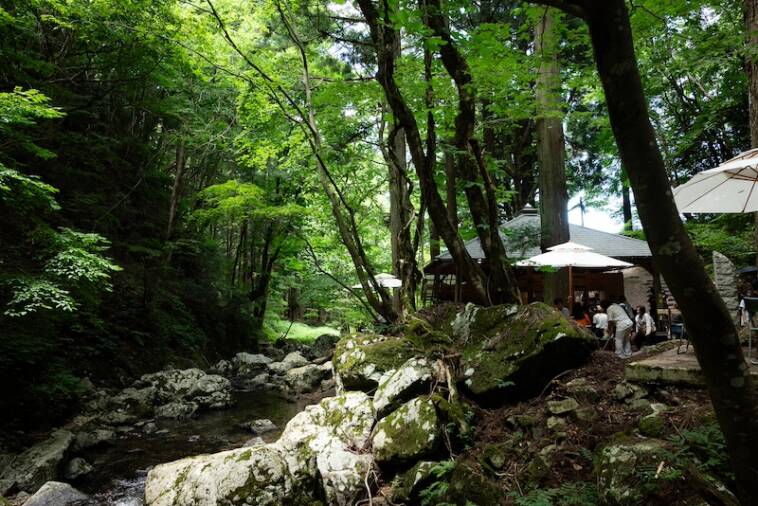 涼を求めて流しそうめんも楽しめる山乗渓谷へ【体験レポート】