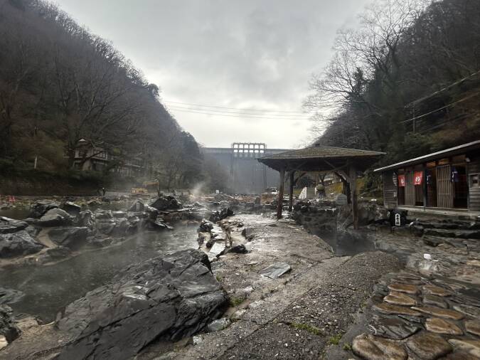 3/18更新　砂湯再開しました！（湯原ダム放流に伴う砂湯利用禁止について）